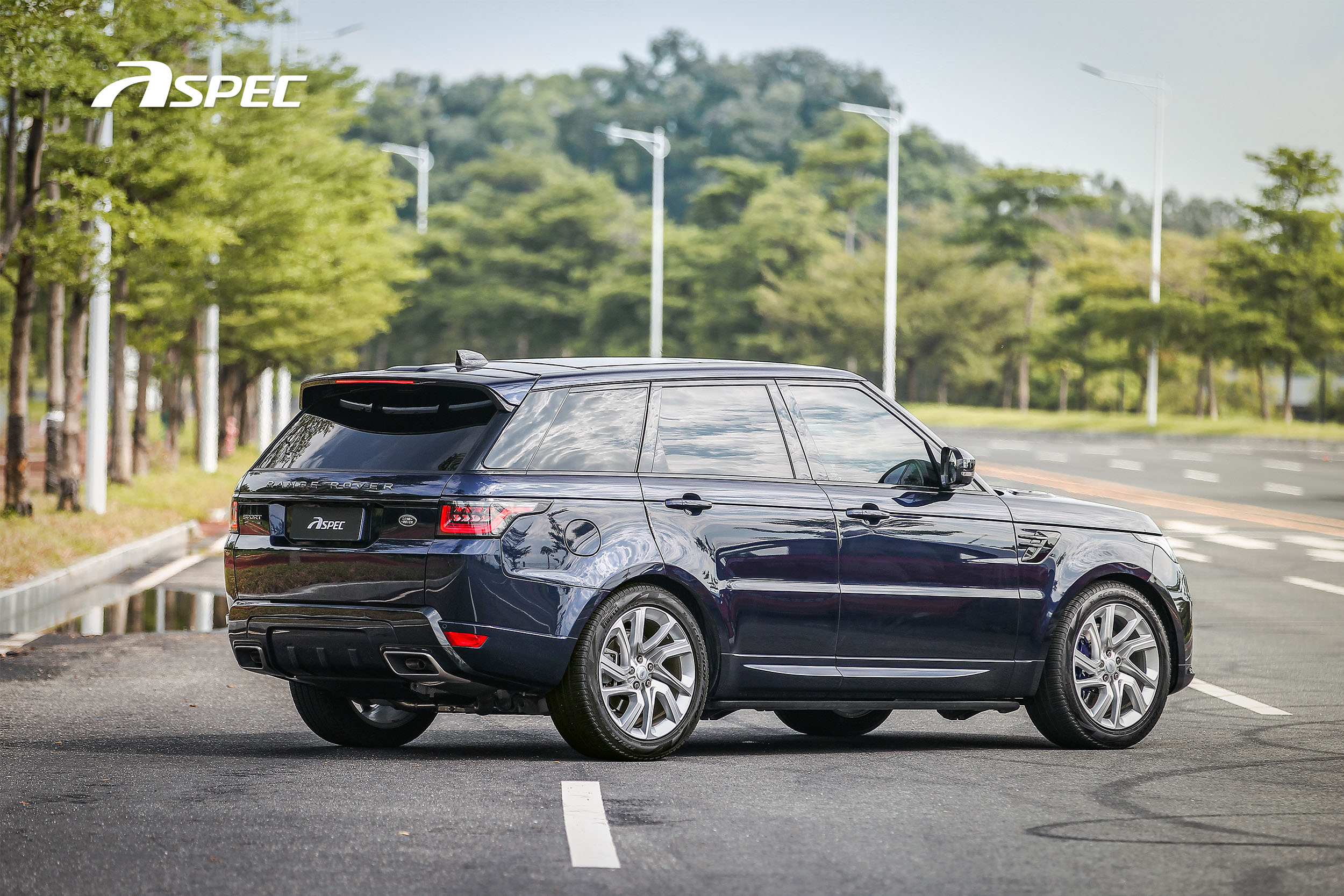 Land Rover 路虎  揽胜运动版 2019 3.0T 国六 中尾段